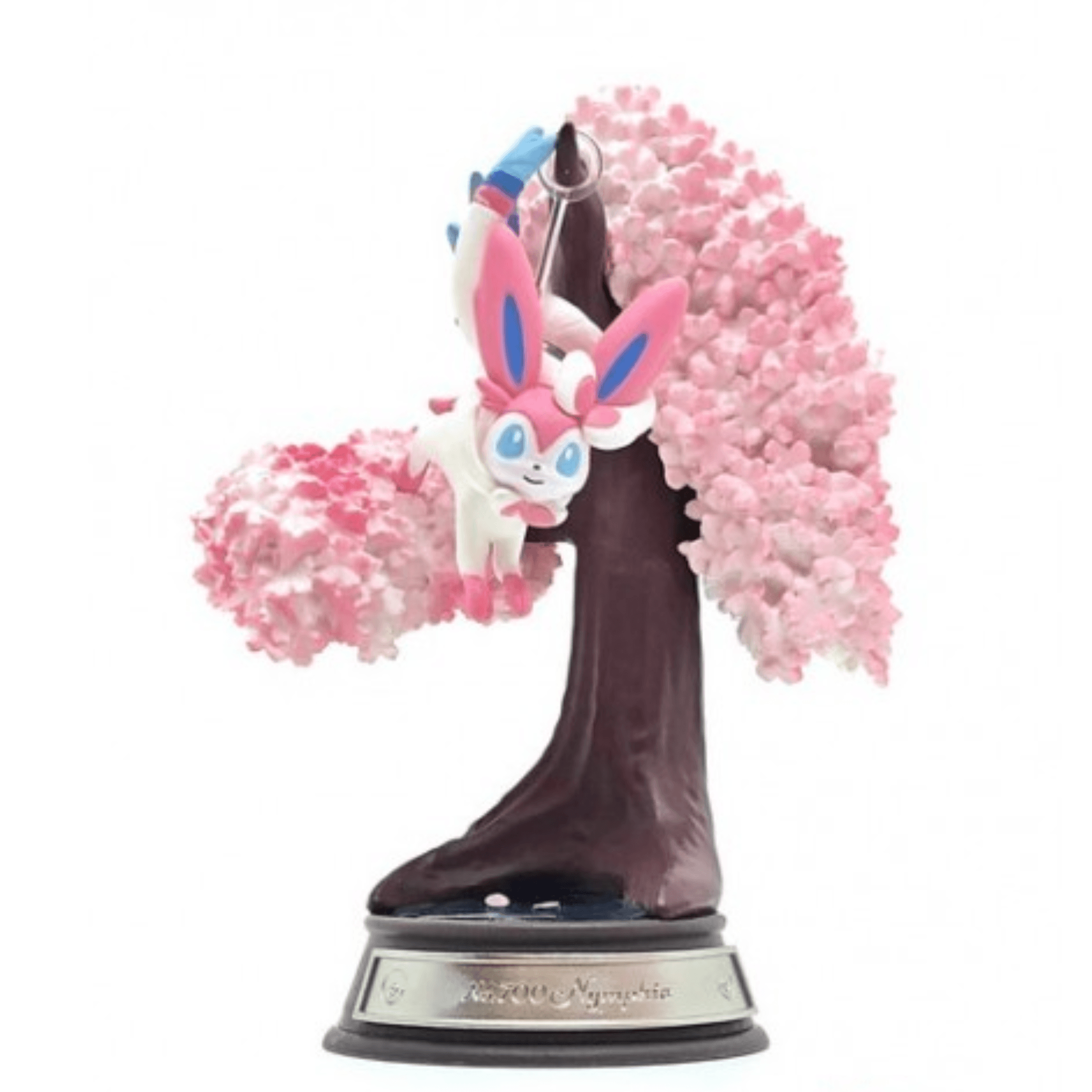 Pokemon Swing Vignette Collection Vol. 2 (Re-Ment) – Blind Box Figur featuring a Sylveon figure on a cherry blossom tree.