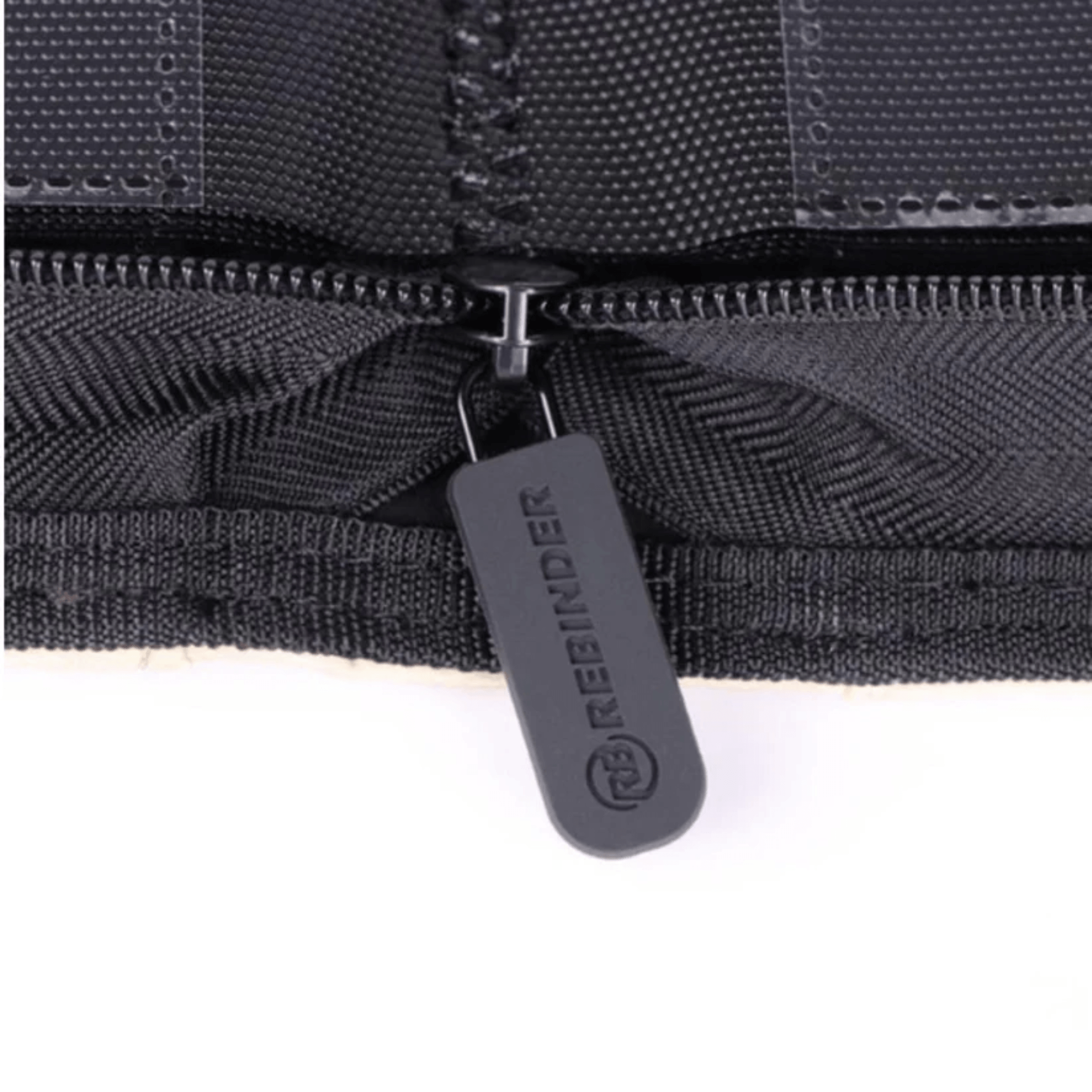Rebinder Toploader Binder 9-Pocket Zip zipper detail showcasing high-quality design and premium materials.